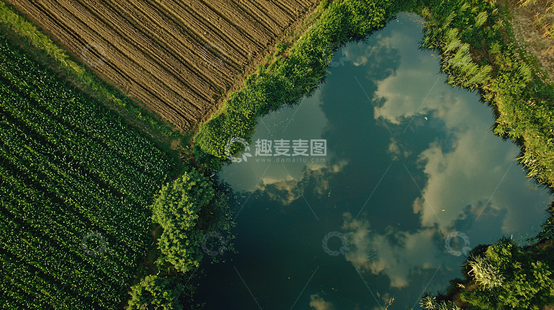 高清大图下载【趣麦麦图】高空俯瞰田园风光