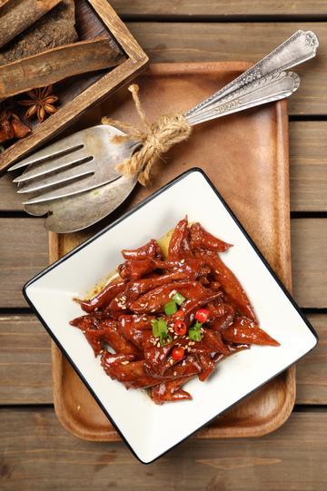 老卤金翅广式卤味3