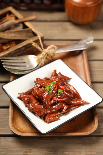 老卤金翅广式卤味4