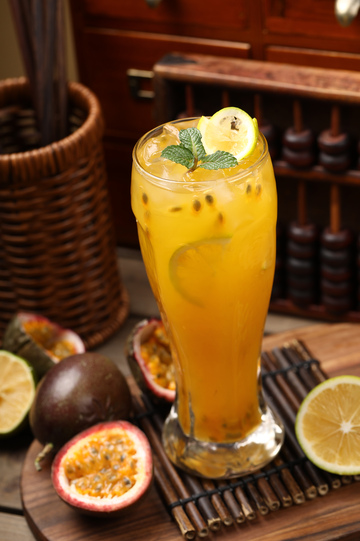 柠檬百香果果汁3