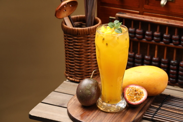 芒果百香果果汁2