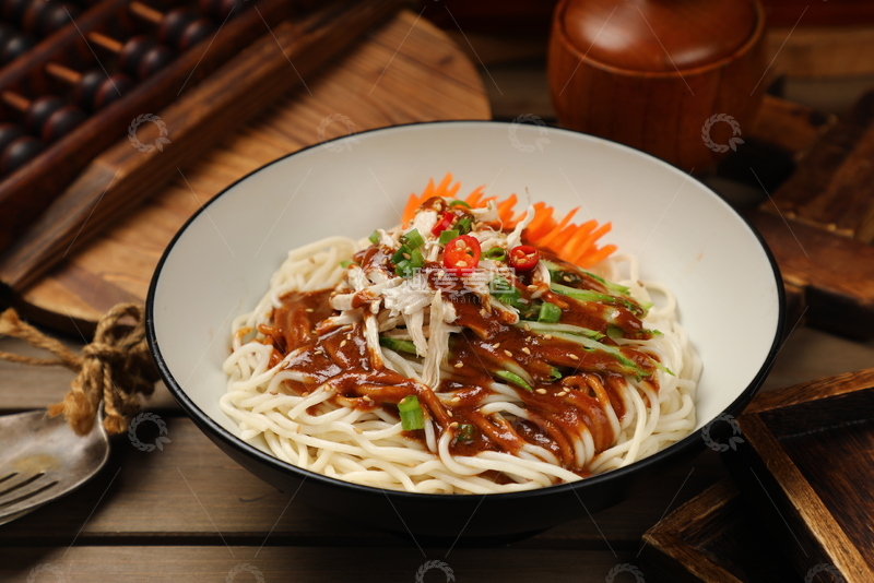 高清大图下载【趣麦麦图】麻酱鸡丝拌面2