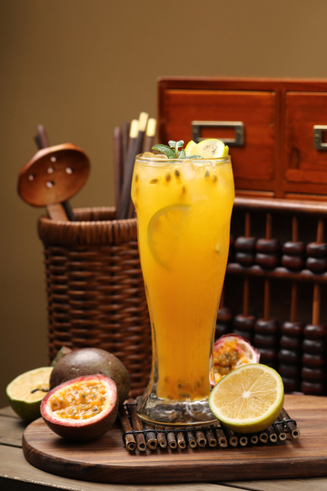 柠檬百香果果汁1