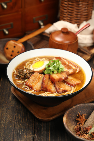 街霸大肉面摄影图3