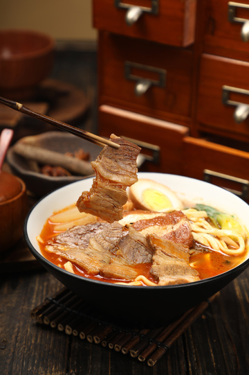 靓汤牛腩面怀旧风照片4