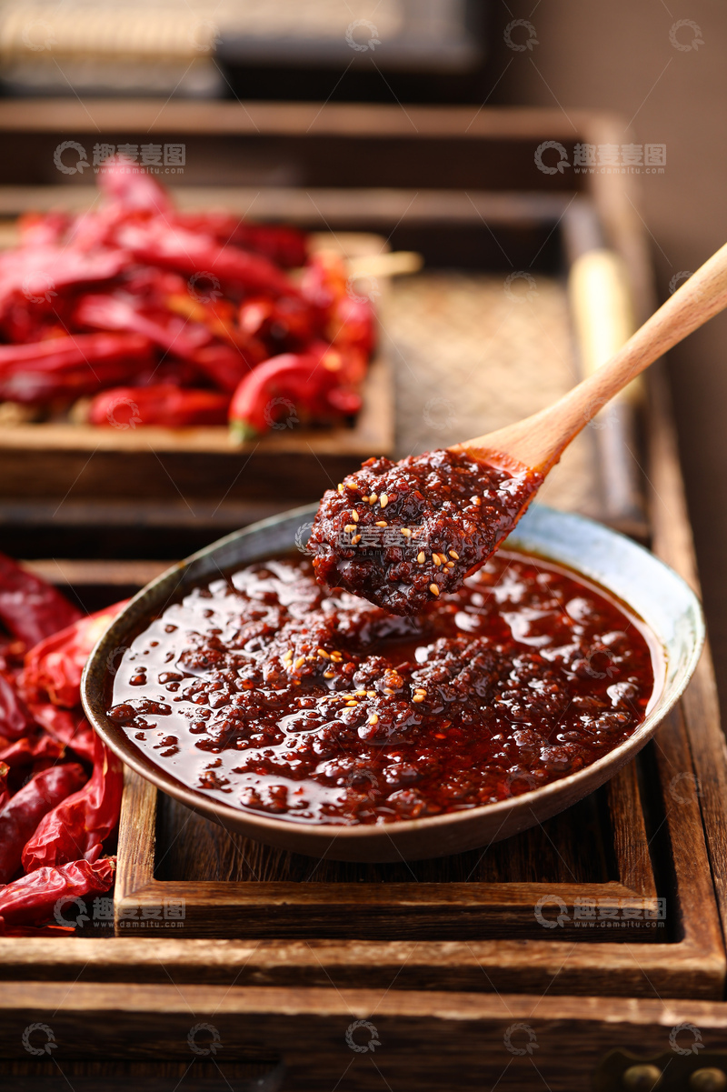 高清大图下载【趣麦麦图】牛肉香辣酱调料2