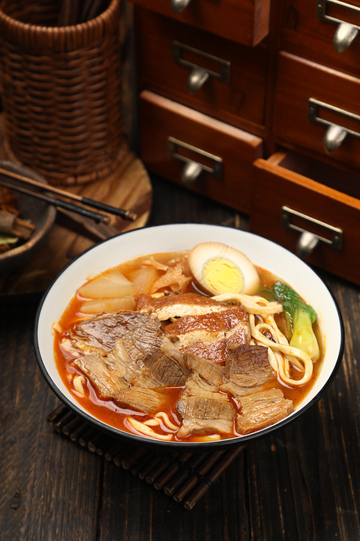 靓汤牛腩面怀旧风照片2