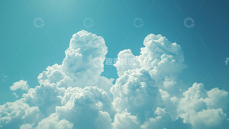 高清大图下载【趣麦麦图】蓬松云朵在蓝天中