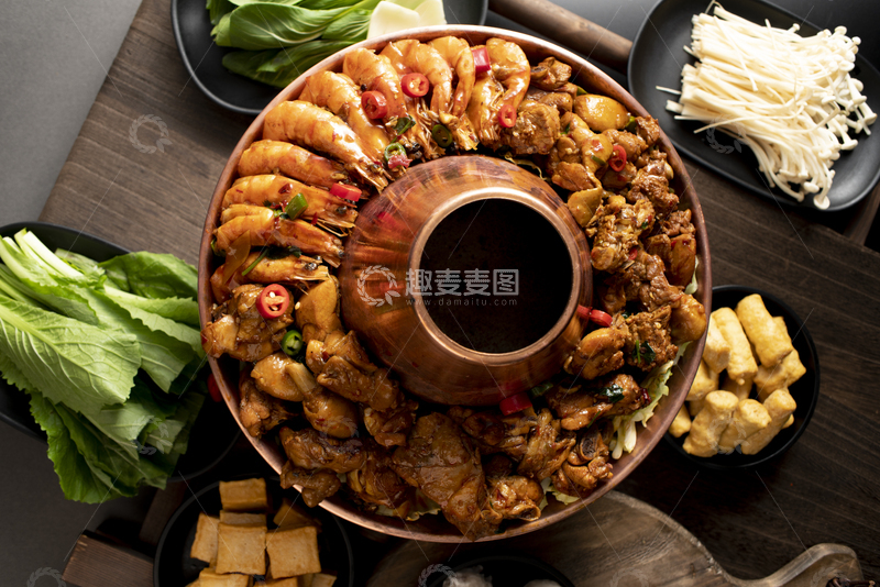 高清大图下载【趣麦麦图】大虾鸡铜火锅1