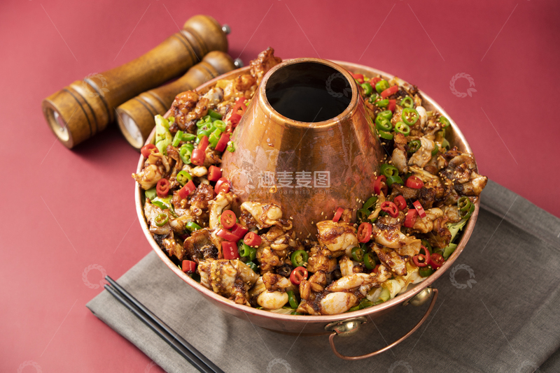 高清大图下载【趣麦麦图】香辣口水蛙铜火锅2