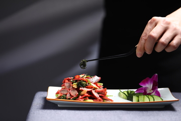 参花拌鸡胗凉菜3