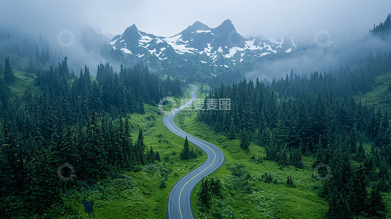 高清大图下载【趣麦麦图】蜿蜒山路与雪山森林相伴