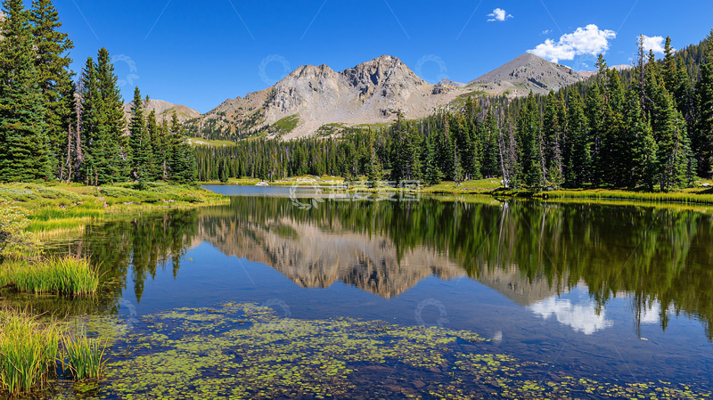 高清大图下载【趣麦麦图】山峰倒影平静湖泊