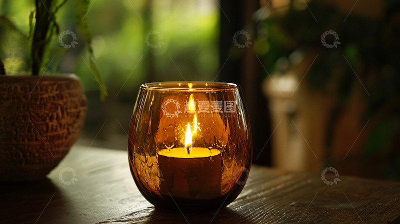 高清大图下载【趣麦麦图】琥珀色玻璃杯蜡烛