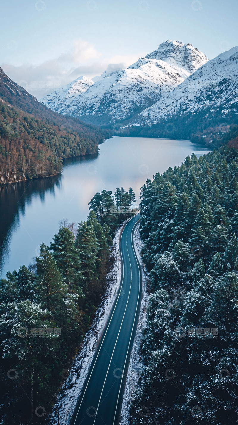 高清大图下载【趣麦麦图】山水公路交融的冬日美景