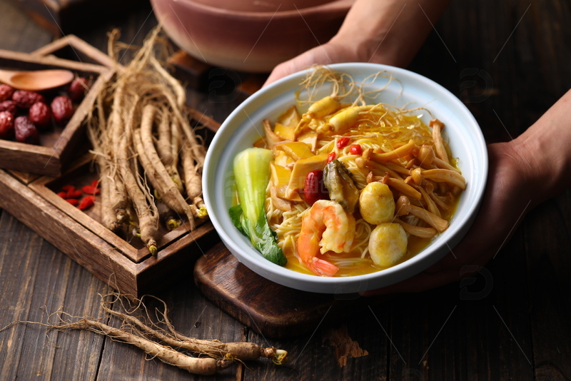 鲜参全家福捞面4