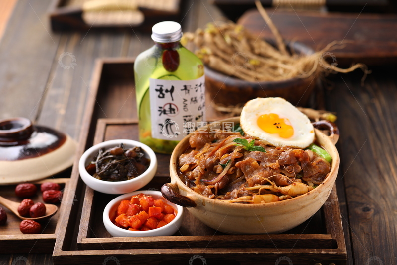 高清大图下载【趣麦麦图】人参小牛饭饮品套餐1