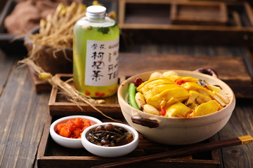 招牌参鸡汤捞饭饮品套餐1