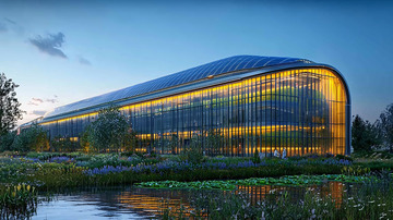 现代化弧形玻璃幕墙建筑