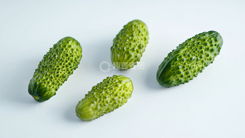 高清大图下载【趣麦麦图】四根新鲜小黄瓜特写