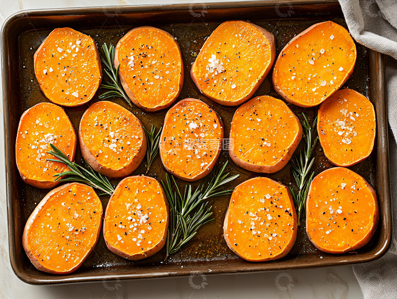 高清大图下载【趣麦麦图】烤盘中切片的地瓜