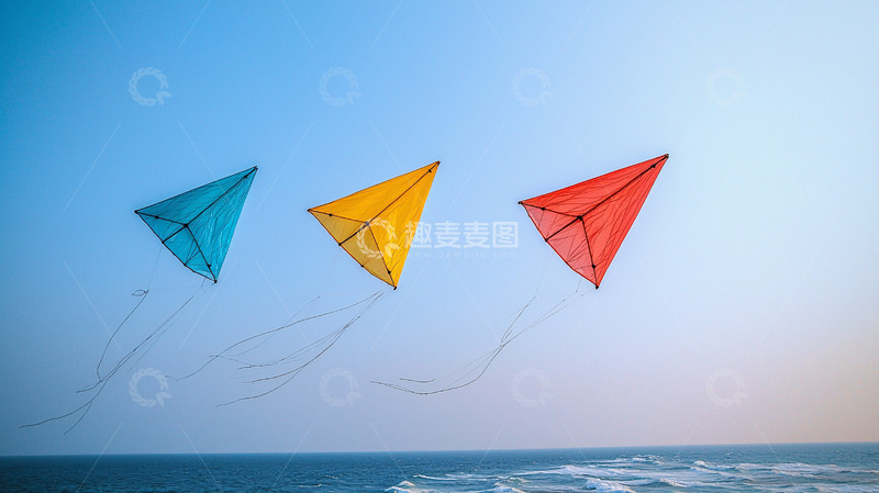 高清大图下载【趣麦麦图】蓝天白云下三只风筝
