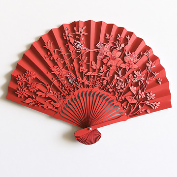 红色雕花折扇
