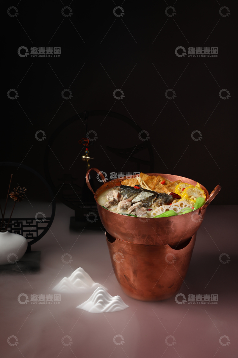 高清大图下载【趣麦麦图】鱼羊肉铜火锅1