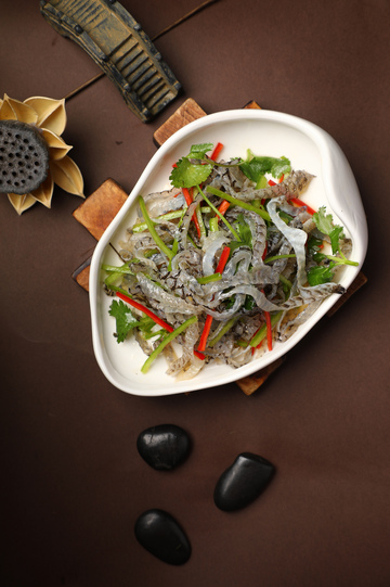 椒椒脆鱼皮拌鱼皮凉菜4