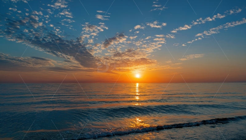 高清大图下载【趣麦麦图】开阔海面的日出美景