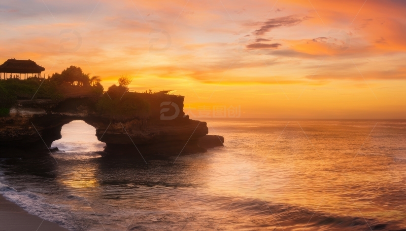 高清大图下载【趣麦麦图】海边日落与岩石拱门风光