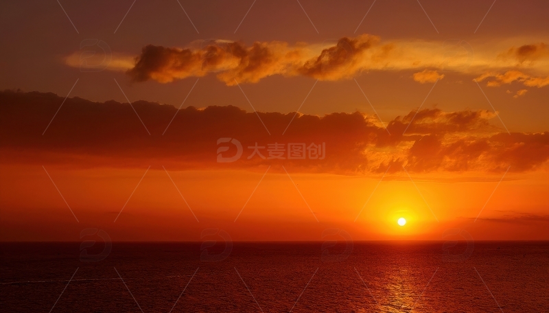 高清大图下载【趣麦麦图】海上黄昏的绚烂色彩