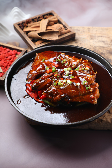 铁板鲽鱼头摄影图1