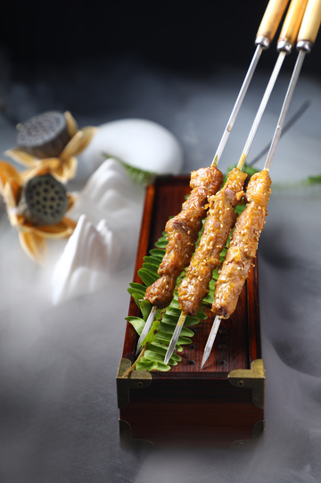 挂汁羊肉烧烤串2