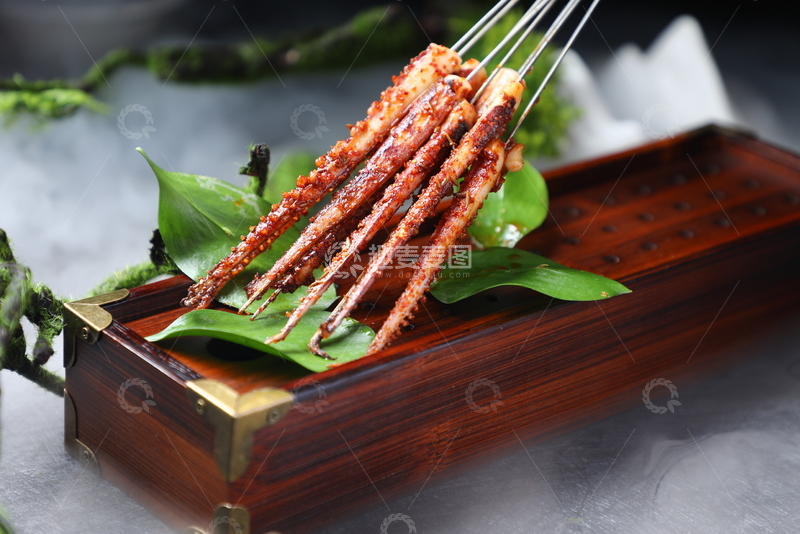 高清大图下载【趣麦麦图】炭烤鱿鱼爪烤串