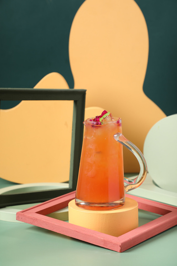 山楂百香果饮品1