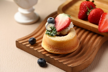 蓝莓草莓甜甜圈4