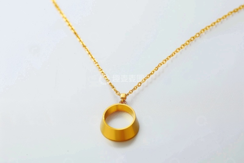 高清大图下载【趣麦麦图】一个黄金项链