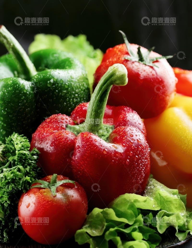 高清大图下载【趣麦麦图】多彩蔬菜的静物组合