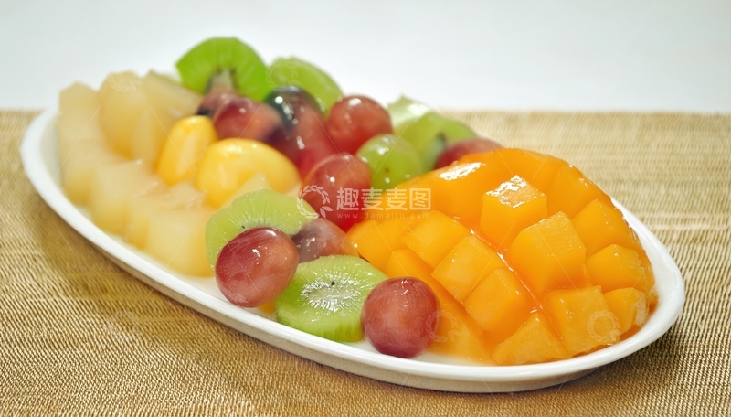 高清大图下载【趣麦麦图】长盘装多彩切块水果