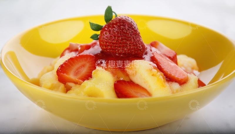 高清大图下载【趣麦麦图】黄碗草莓香蕉水果甜品