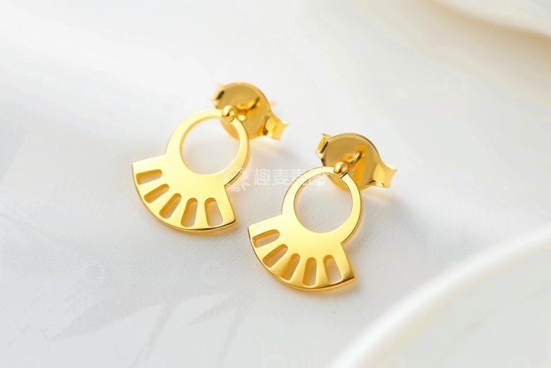 高清大图下载【趣麦麦图】黄金耳饰饰品