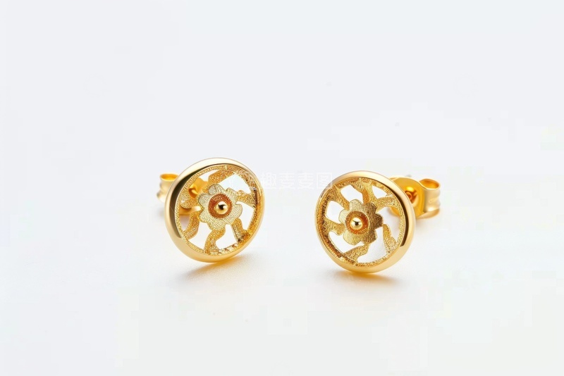 高清大图下载【趣麦麦图】精致的黄金耳饰