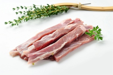 瘦猪肉条美食