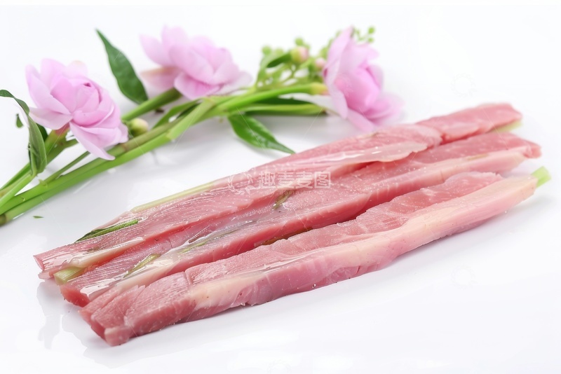 高清大图下载【趣麦麦图】瘦猪肉条包裹着蔬菜