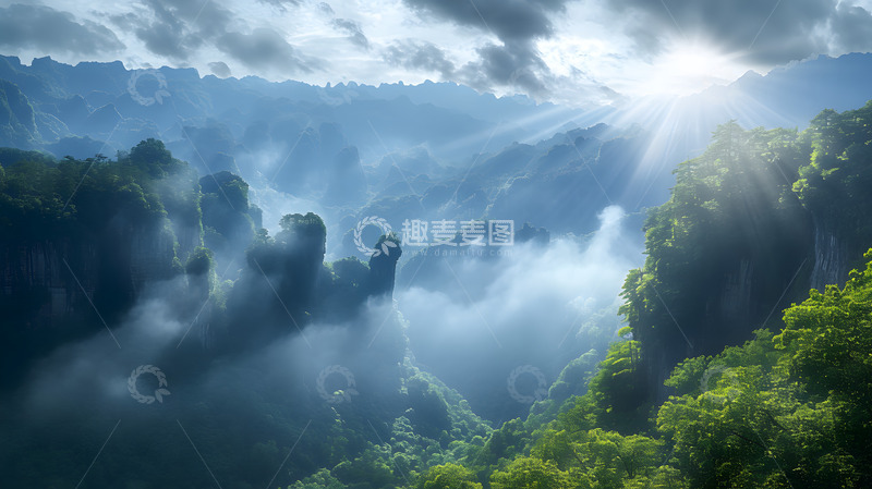 高清大图下载【趣麦麦图】云雾大山的丁达尔效应