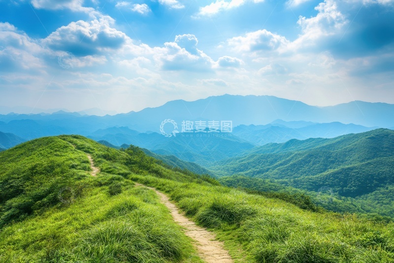 高清大图下载【趣麦麦图】高山上的小路美景