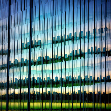 城市 玻璃 远山 梯田 反射 建筑1