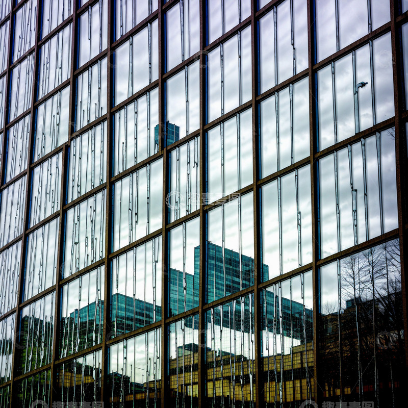 高清大图下载【趣麦麦图】玻璃幕墙的远山梯田