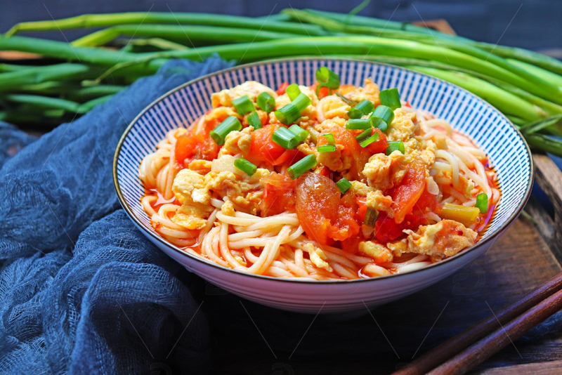 西红柿鸡蛋捞面